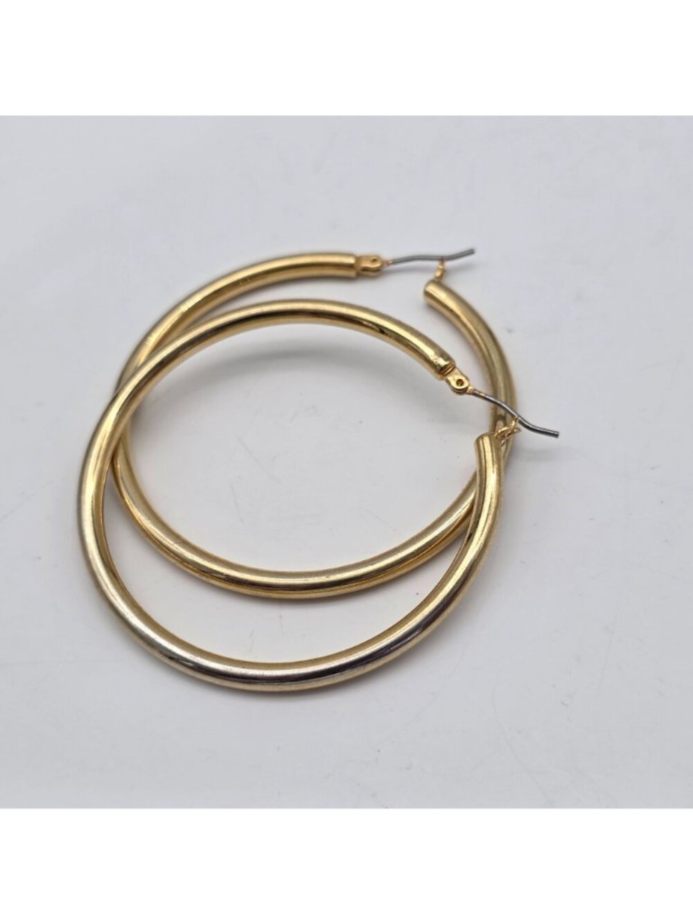 Gold-Tone Medium Hoop Earrings Classic Style For Women - Picture 3 of 4
